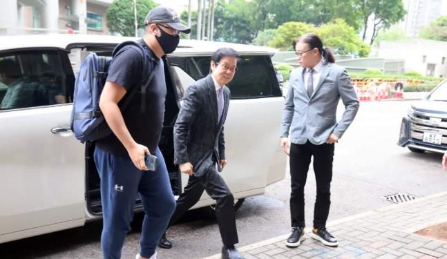 【娱圈】黃百鳴涉內幕交易罪成 被判囚5個月獲准保釋等候上訴 【娱圈】黃百鳴涉內幕交易罪成 被判囚5個月獲准保釋等候上訴