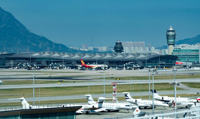 香港国际机场11月客量升17.1% 货运量升5.9%-香港商报