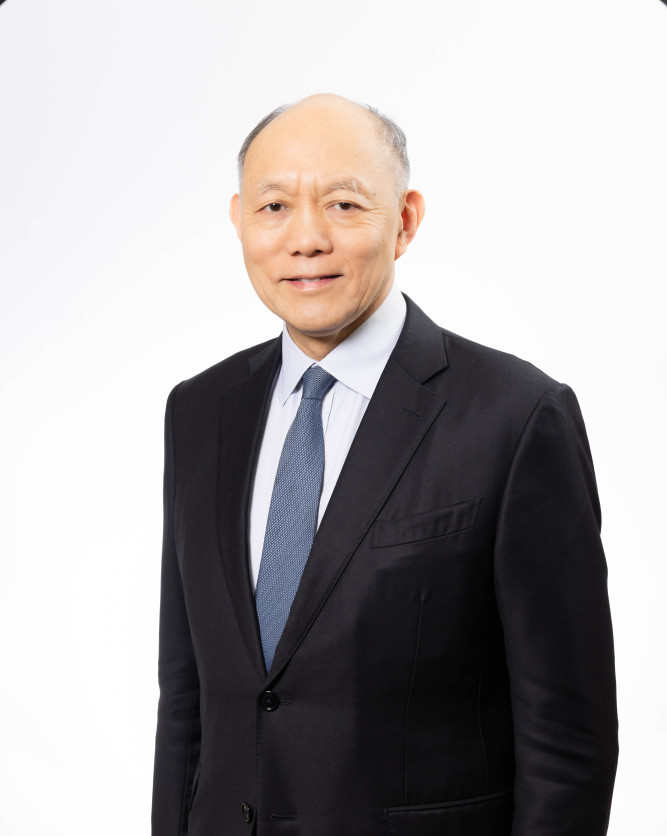 霍震寰博士,SBS,JP。