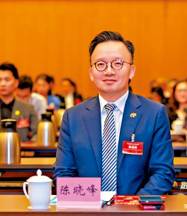 立法会新力量|“法律产业化+科技” 陈晓峰:用法律经验推动公共政策落地- 香港- 大公文汇网